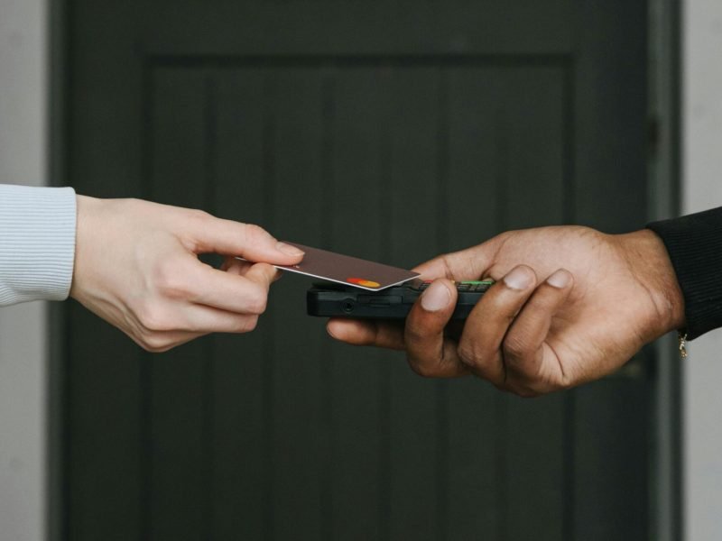 pexels-ivan-samkov-7621131