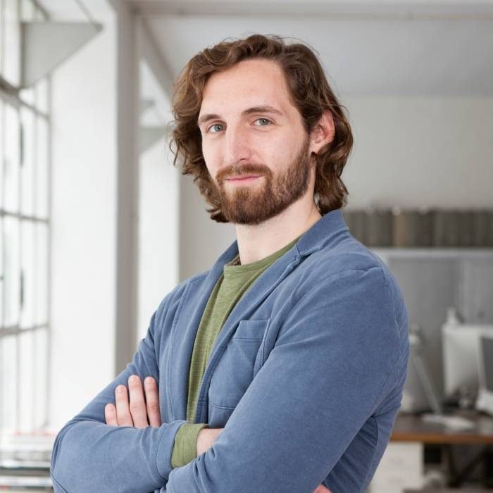 team01.jpg team01.jpg